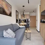 شقة Trevilles Merkury شكلارسكا بوريبا